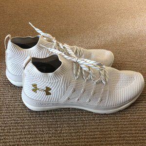 Womens Under Armour Charged Shoes Size 10